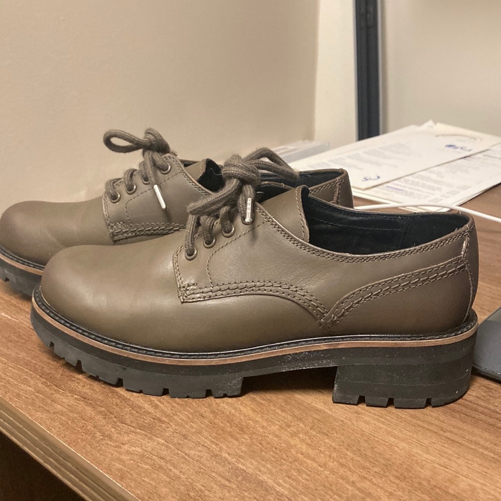 Olive Green Clark’s Orianna Derby